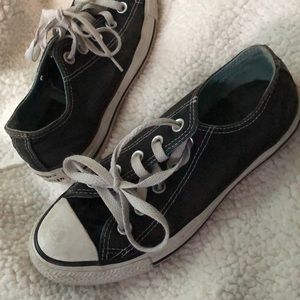 Black converse